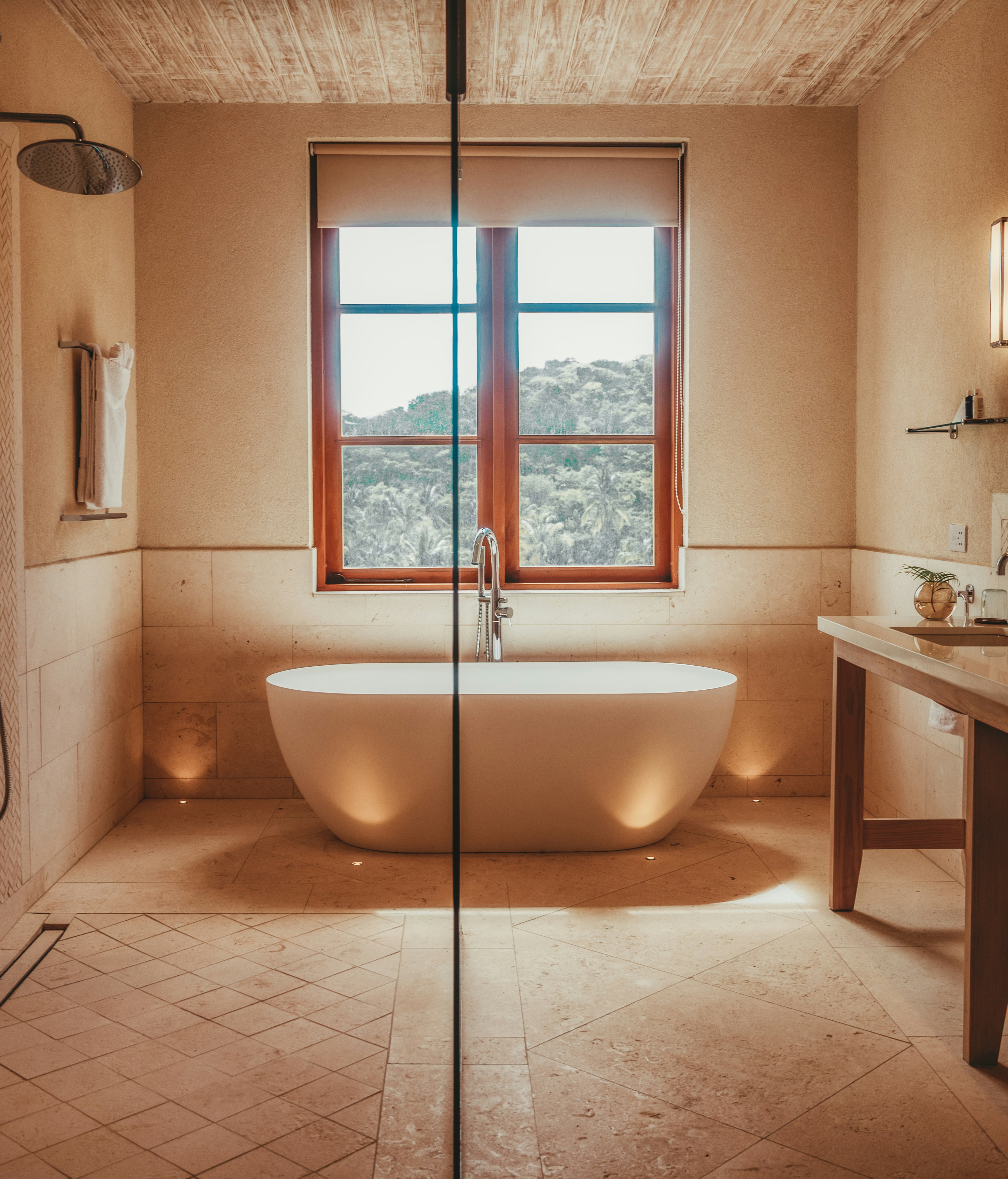 Rock Villa - Master Suite Bathroom