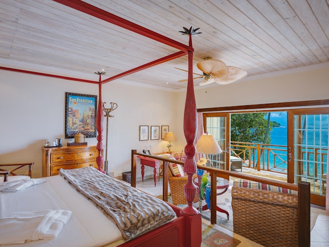Beachfront Suite - Bedroom