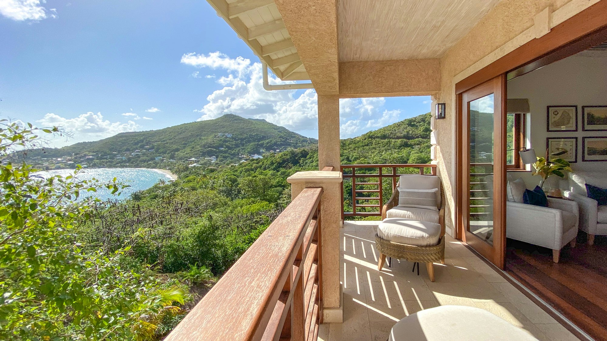 Coral Hill Villa - Balcony