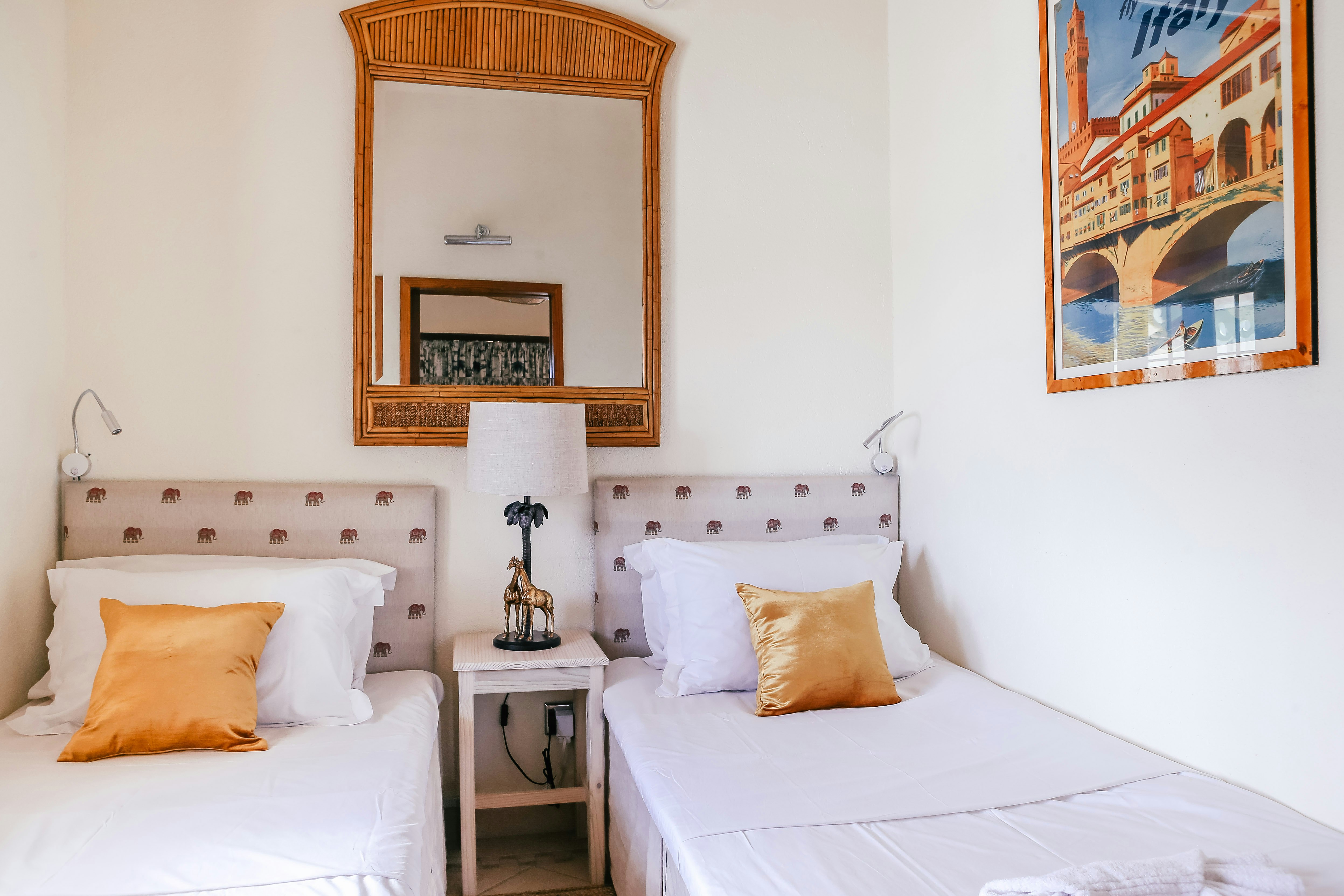 Two Bed Classic Room - Bedroom