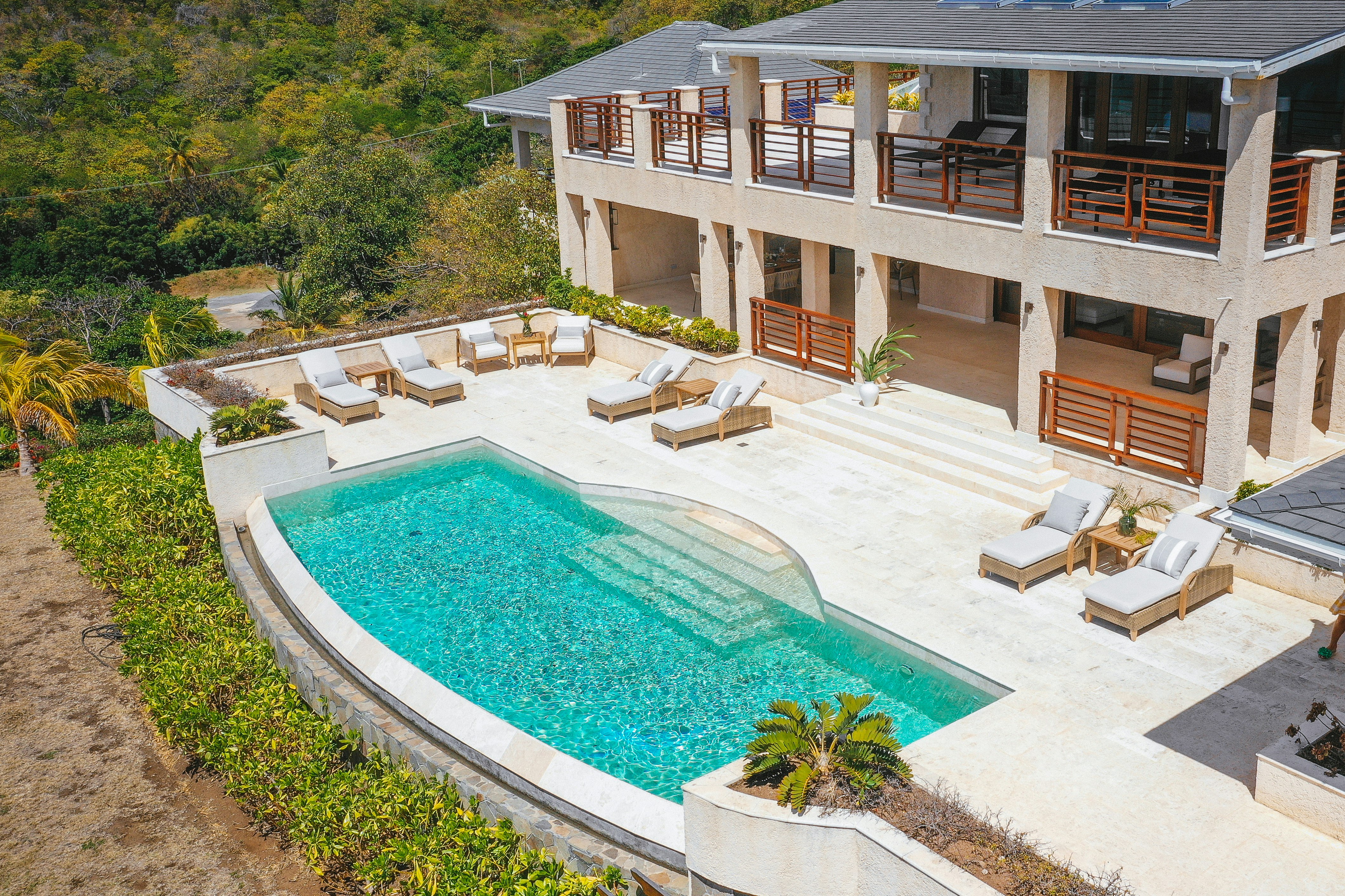 Coral Hill Villa Pool & Sundeck