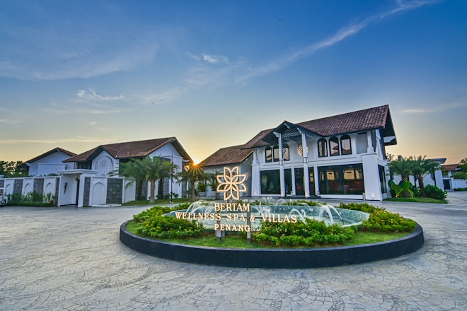 Spa Club House