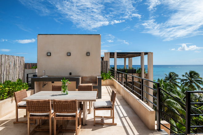 3BR PH Ocean View - Terrace