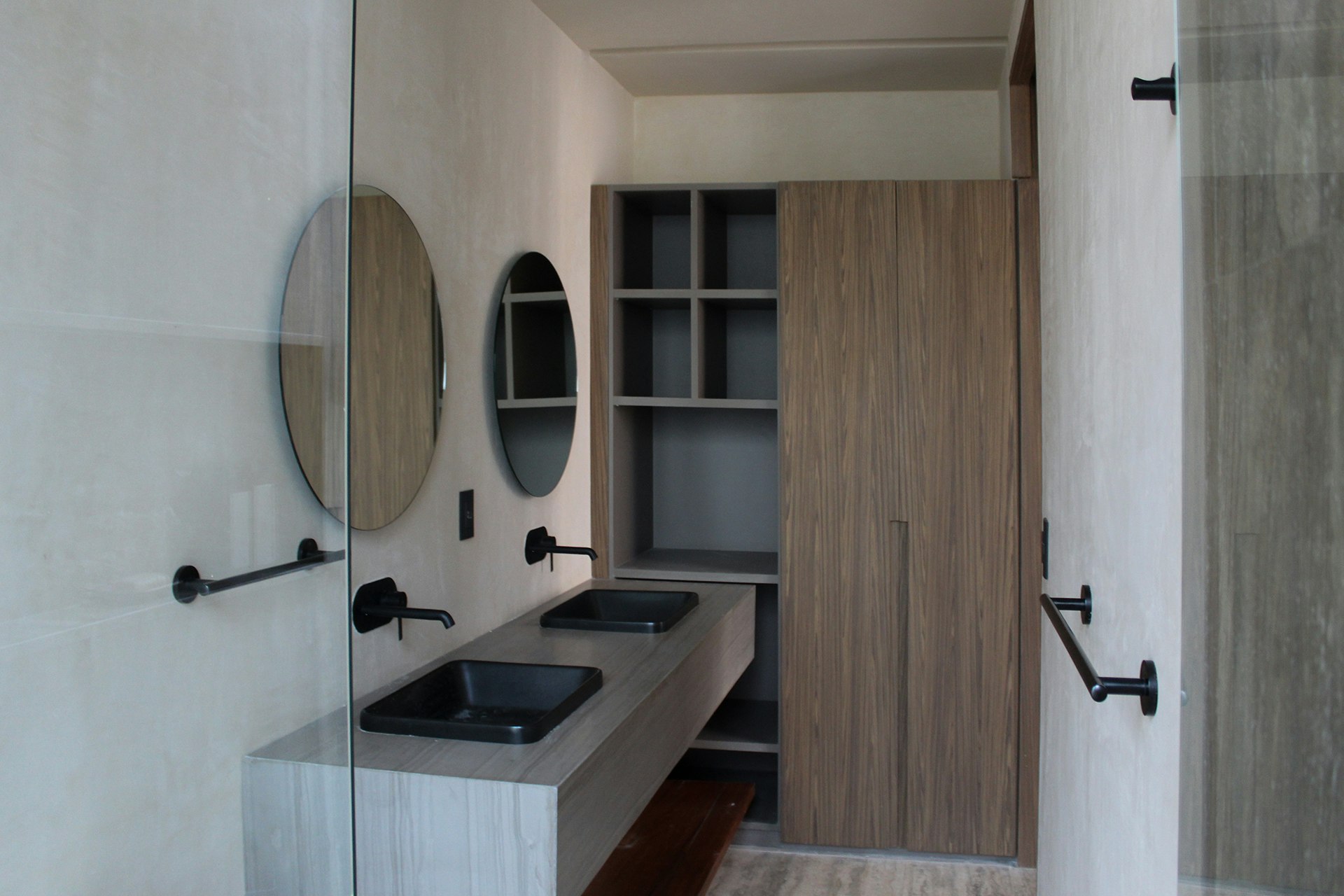 1BR Partial Ocean - Bathroom