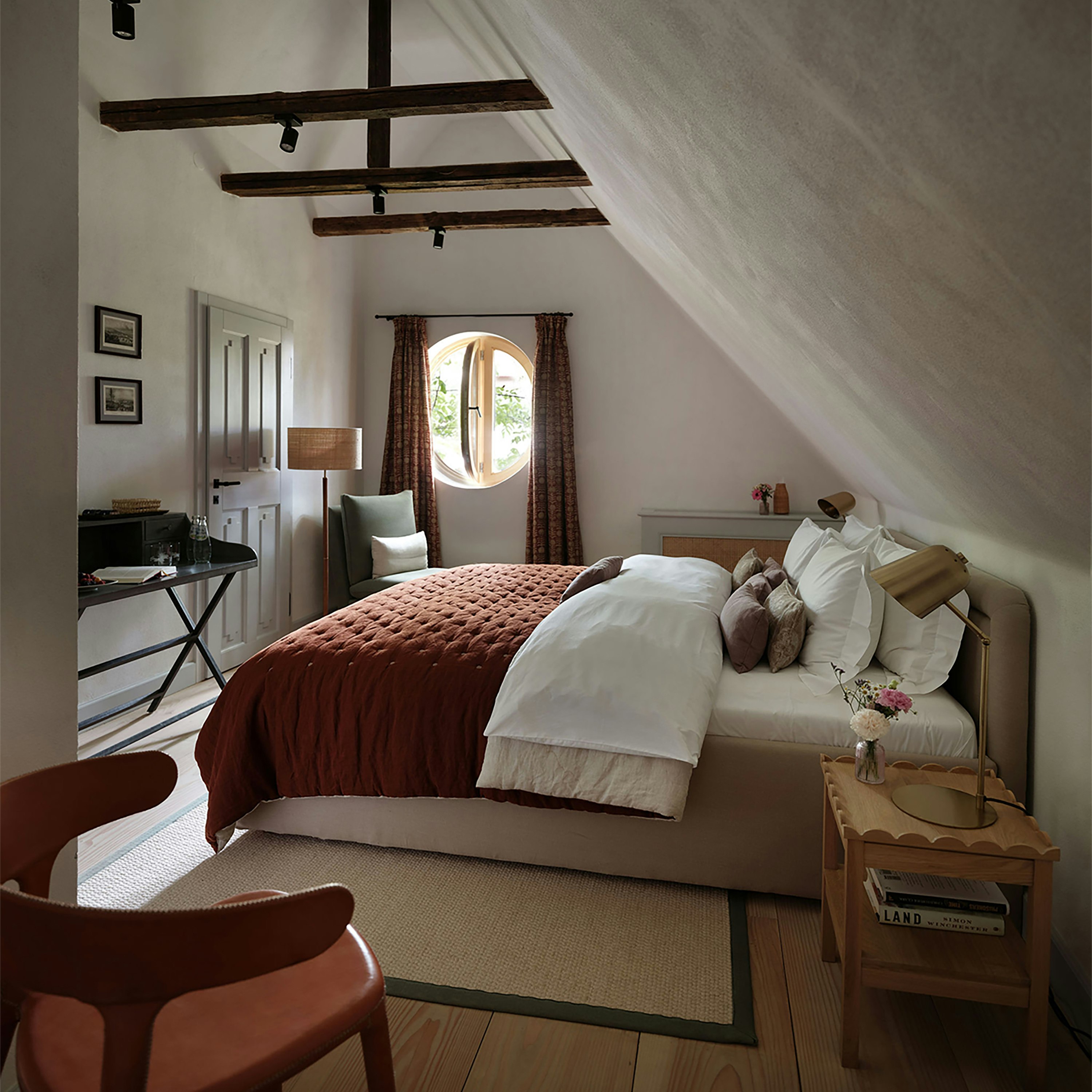 Pink-Red Pomegranate - Bedroom