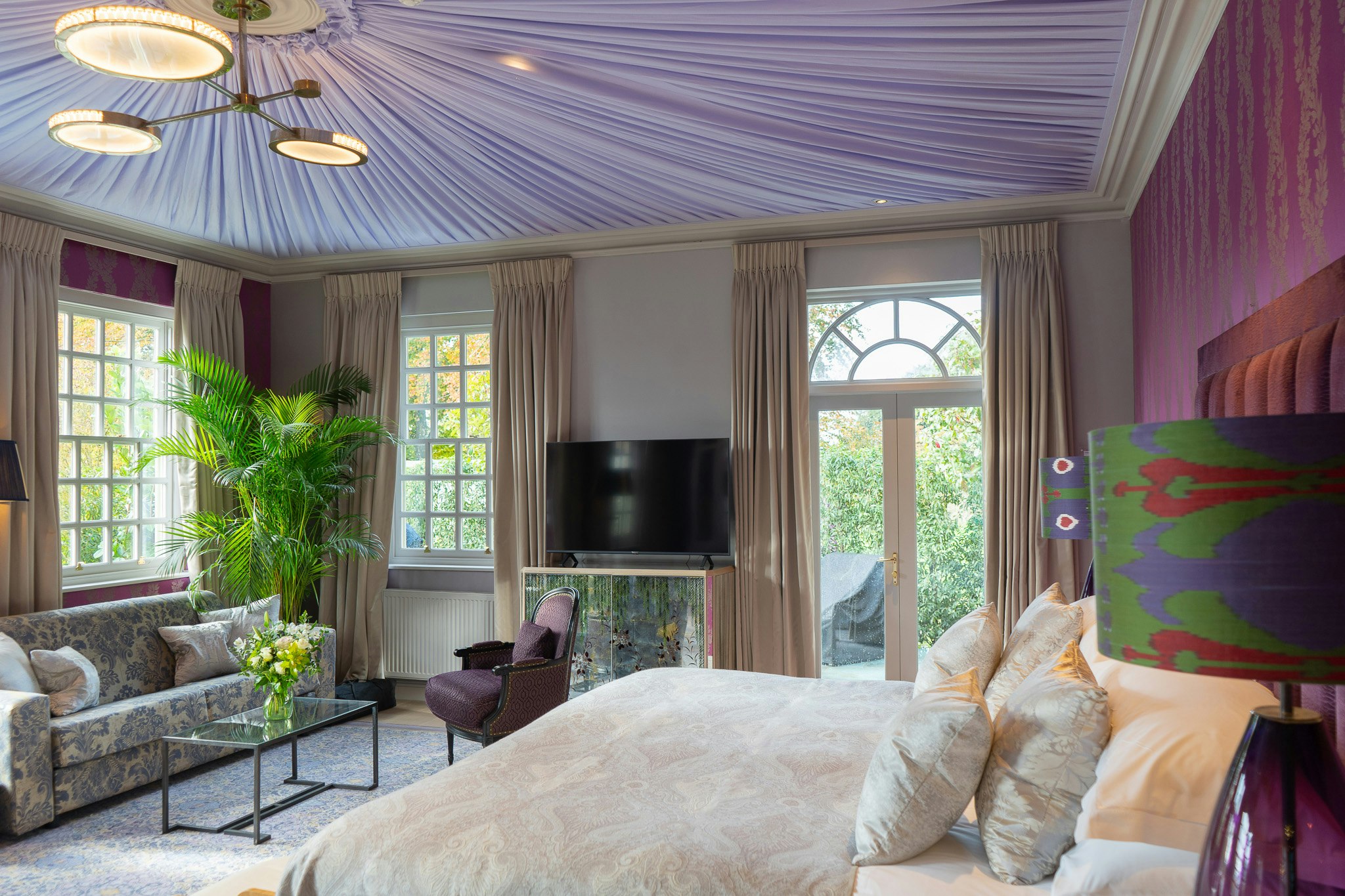 Luxury Hot Tub Suite