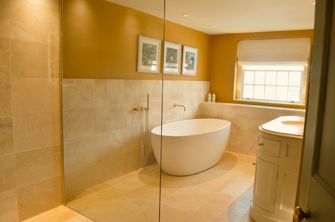 Two-Bedroom Loft Bathroom