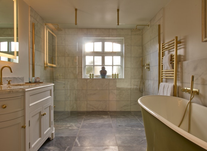 Junior Hot Tub Suite