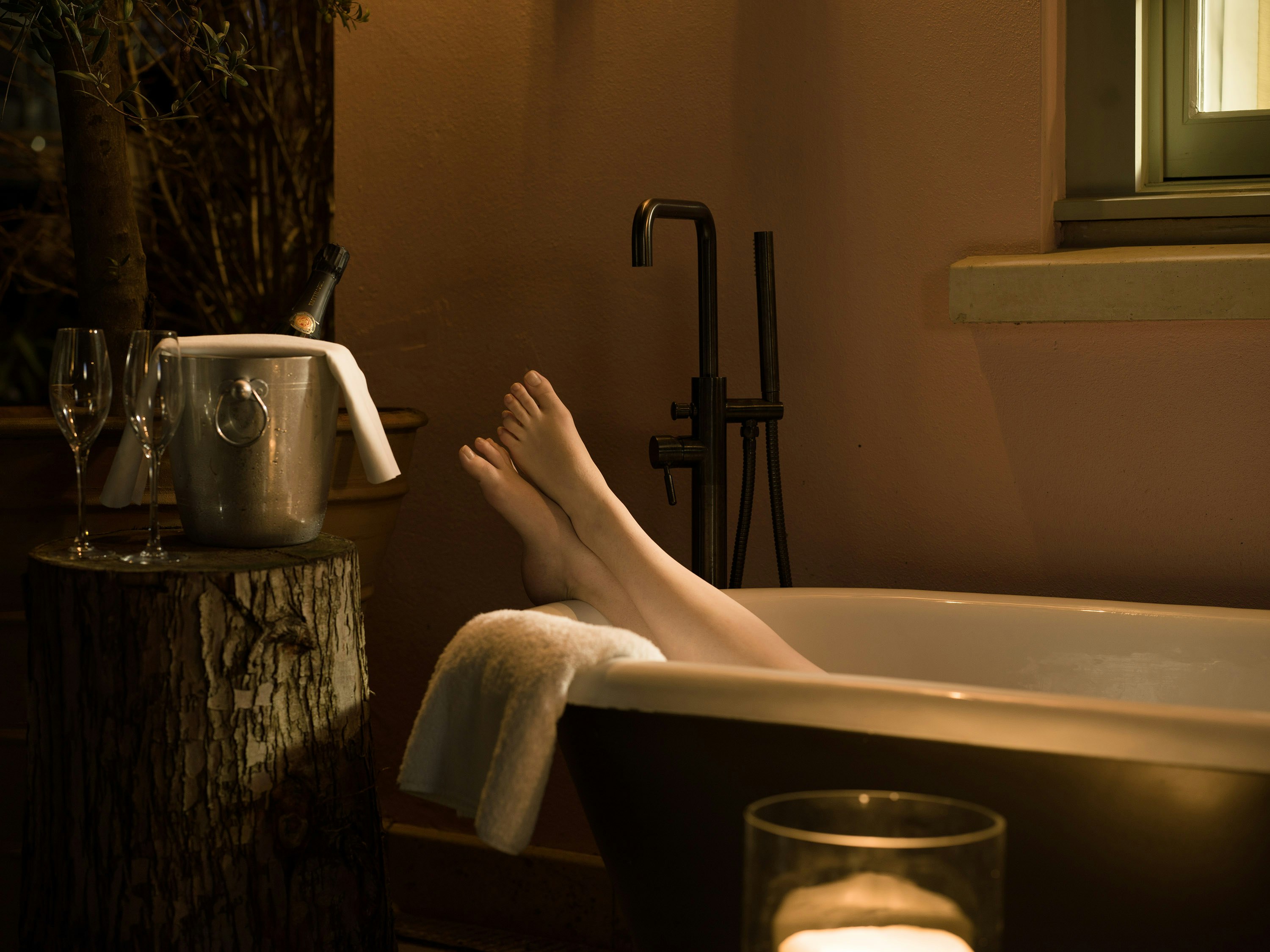 Luxury Hot Tub Suite