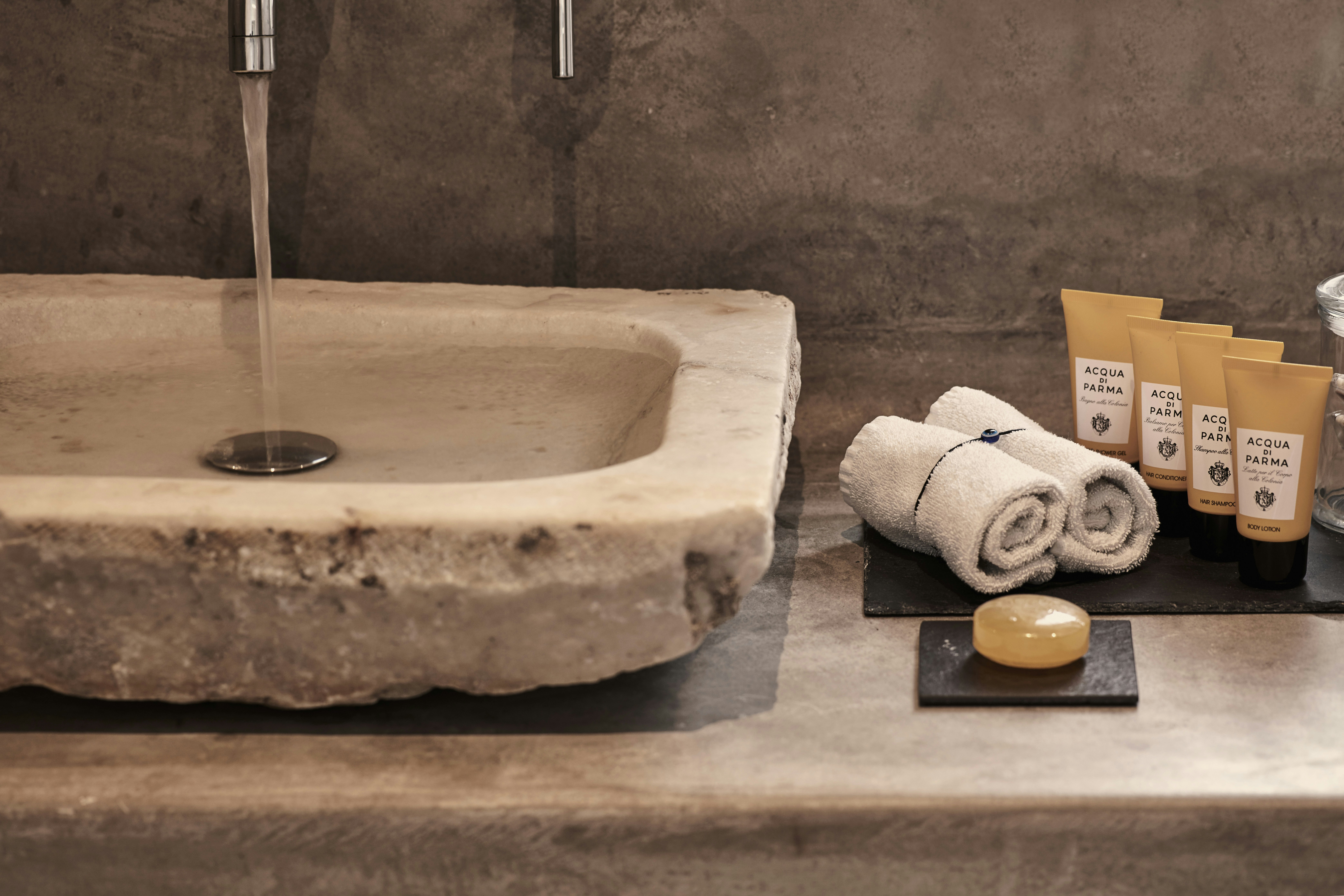 Deluxe Sunset Sea View Suite