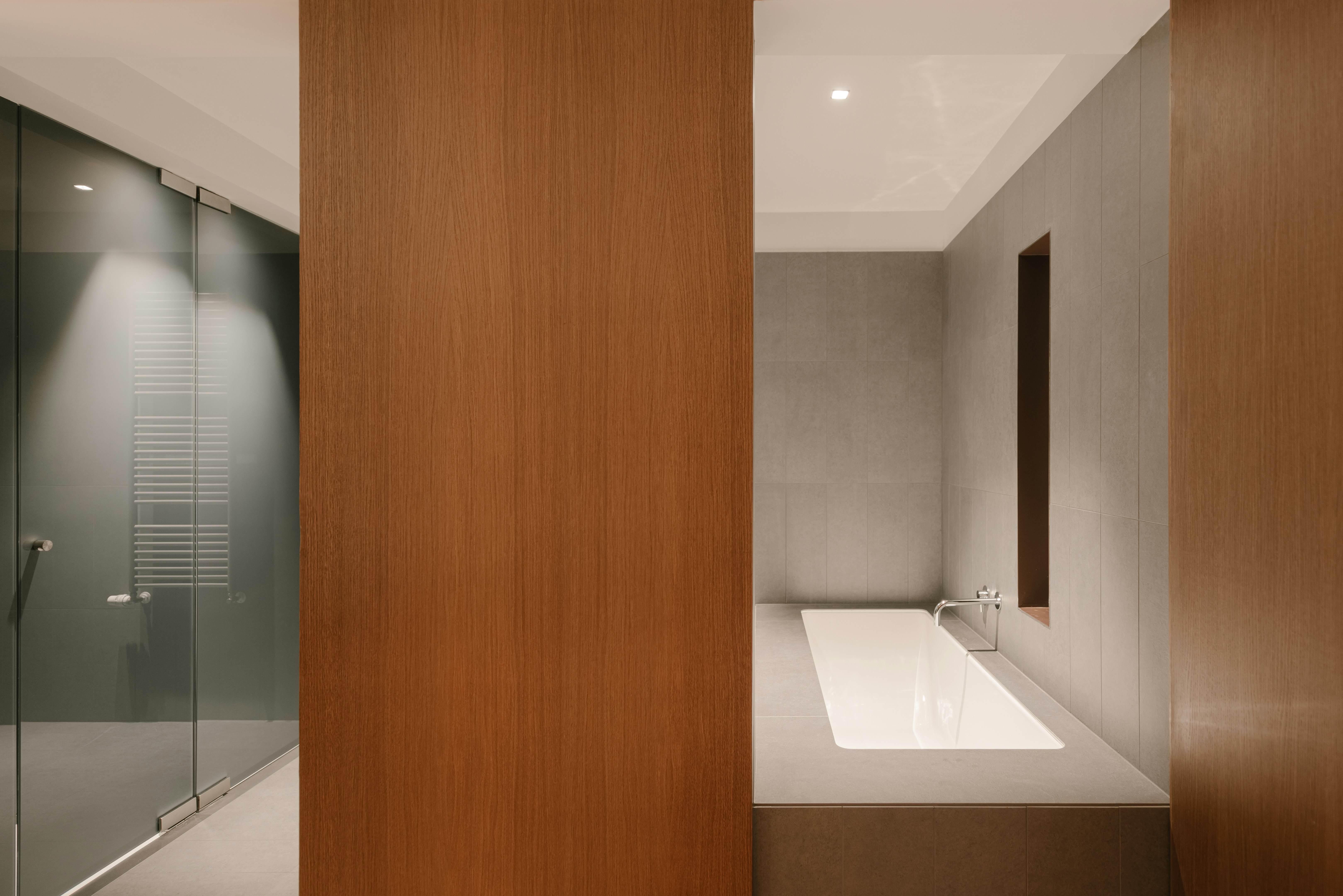 Junior Suite - Bathroom