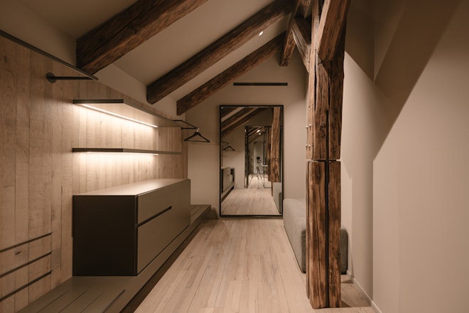 Grand Suite Deluxe - Wardrobe