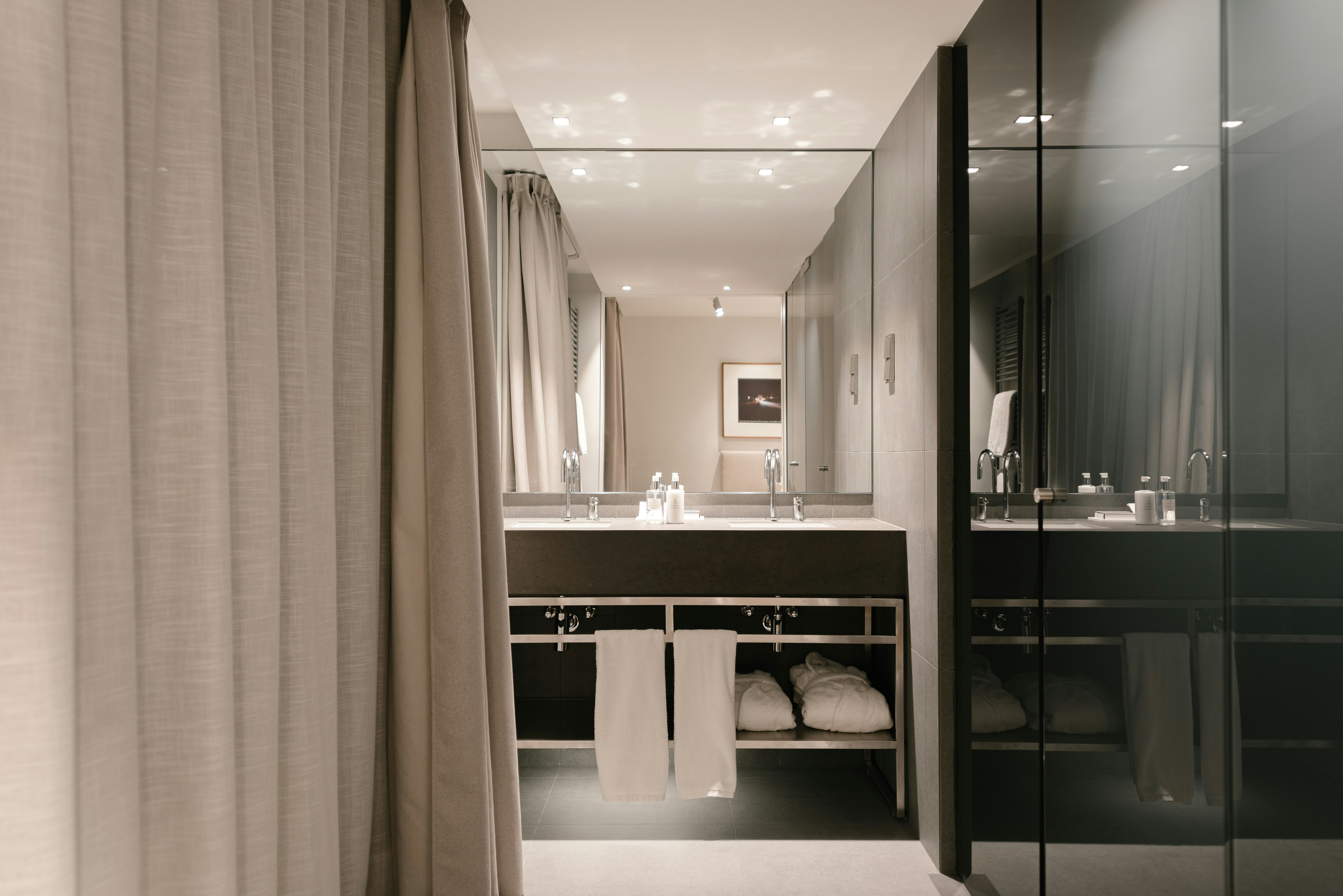 Standard Room - Bathroom