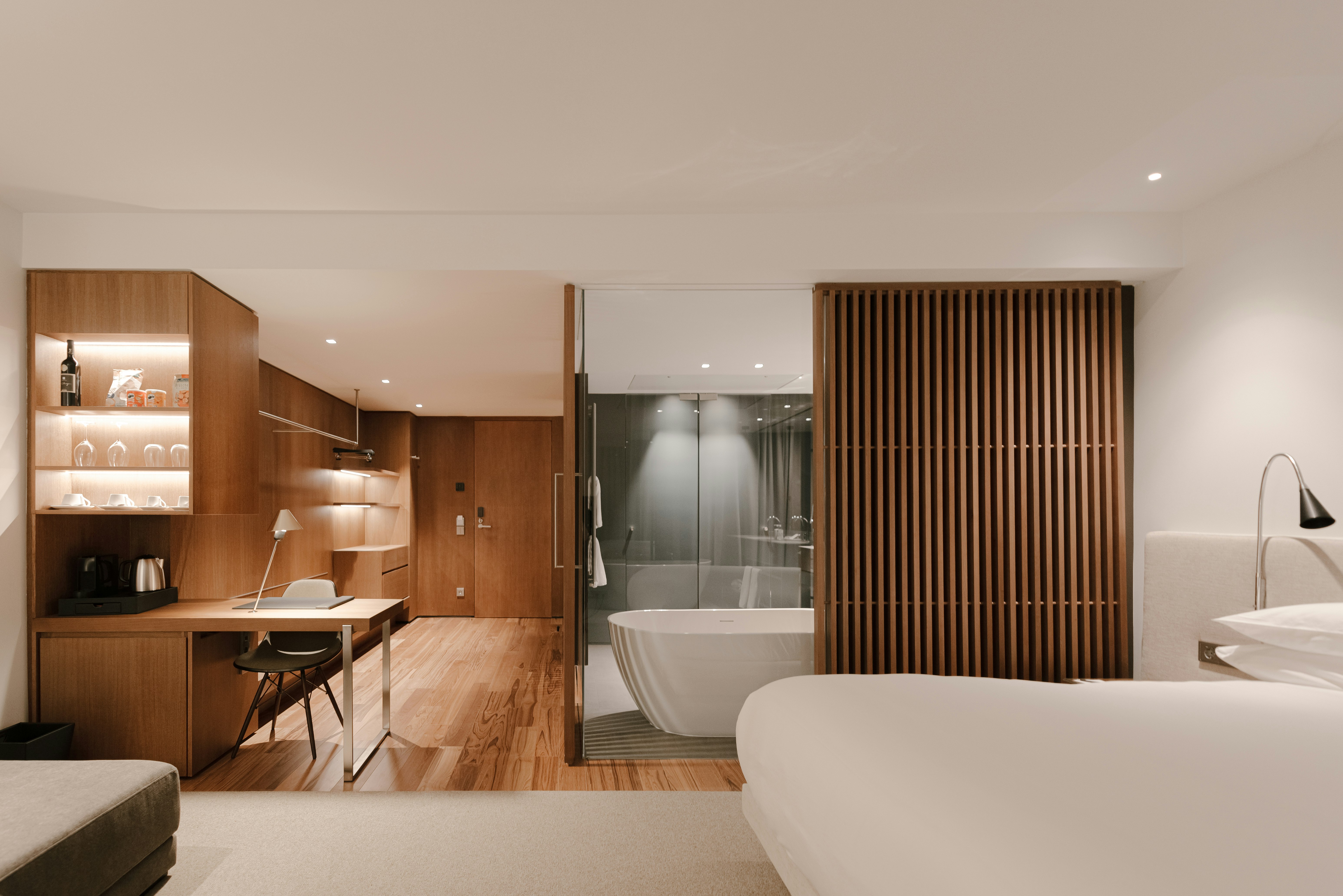 Deluxe Room - Bedroom