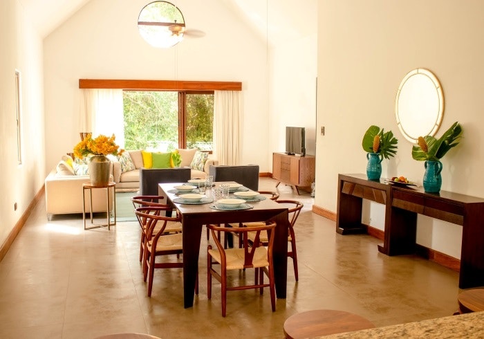 Villa Retreat - Dining Area
