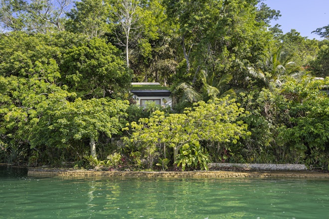 Lake View - Exterior
