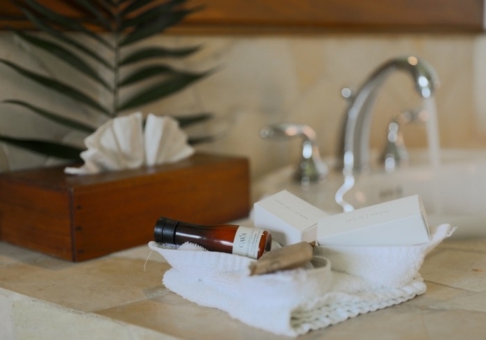 Lake Breeze Suite Queen - Bathroom Details
