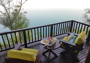 Lake View Junior Suite Queen - Terrace