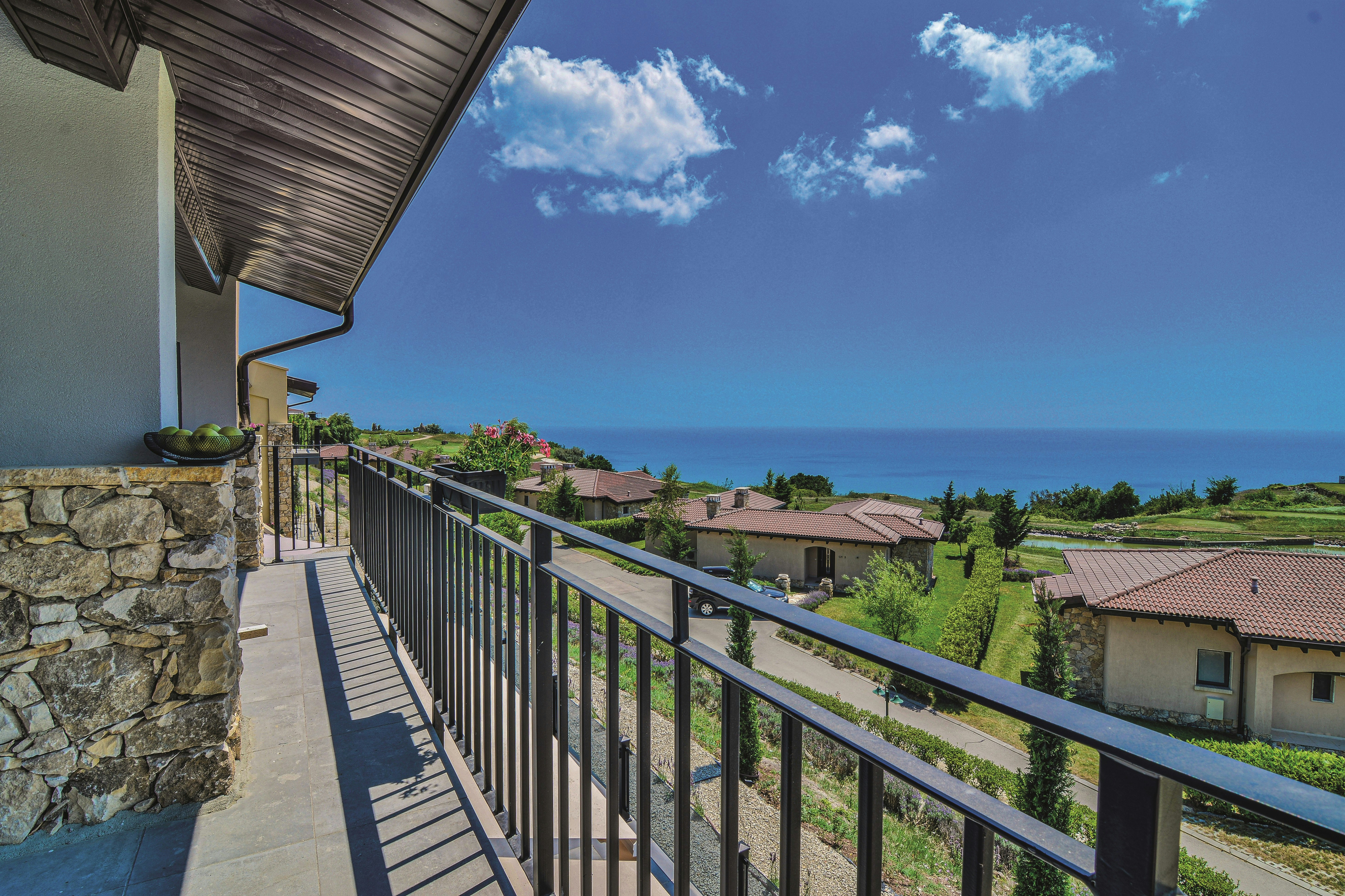 Deluxe Double/Twin Sea View - Balcony