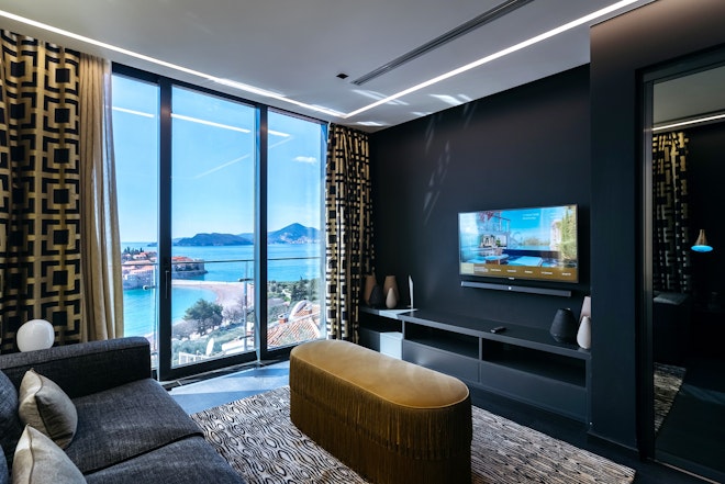 Elena Suite