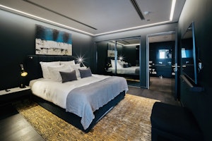 Elena Suite