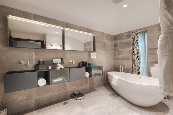 Selene Suite