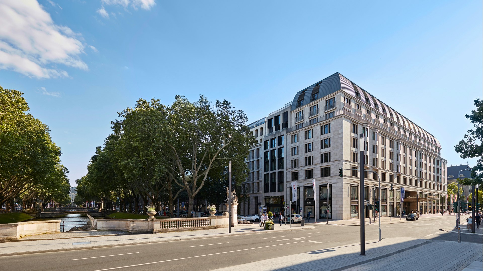 Exterior Famous Shopping Boulevard Konigsallee Breidenbacher Hof