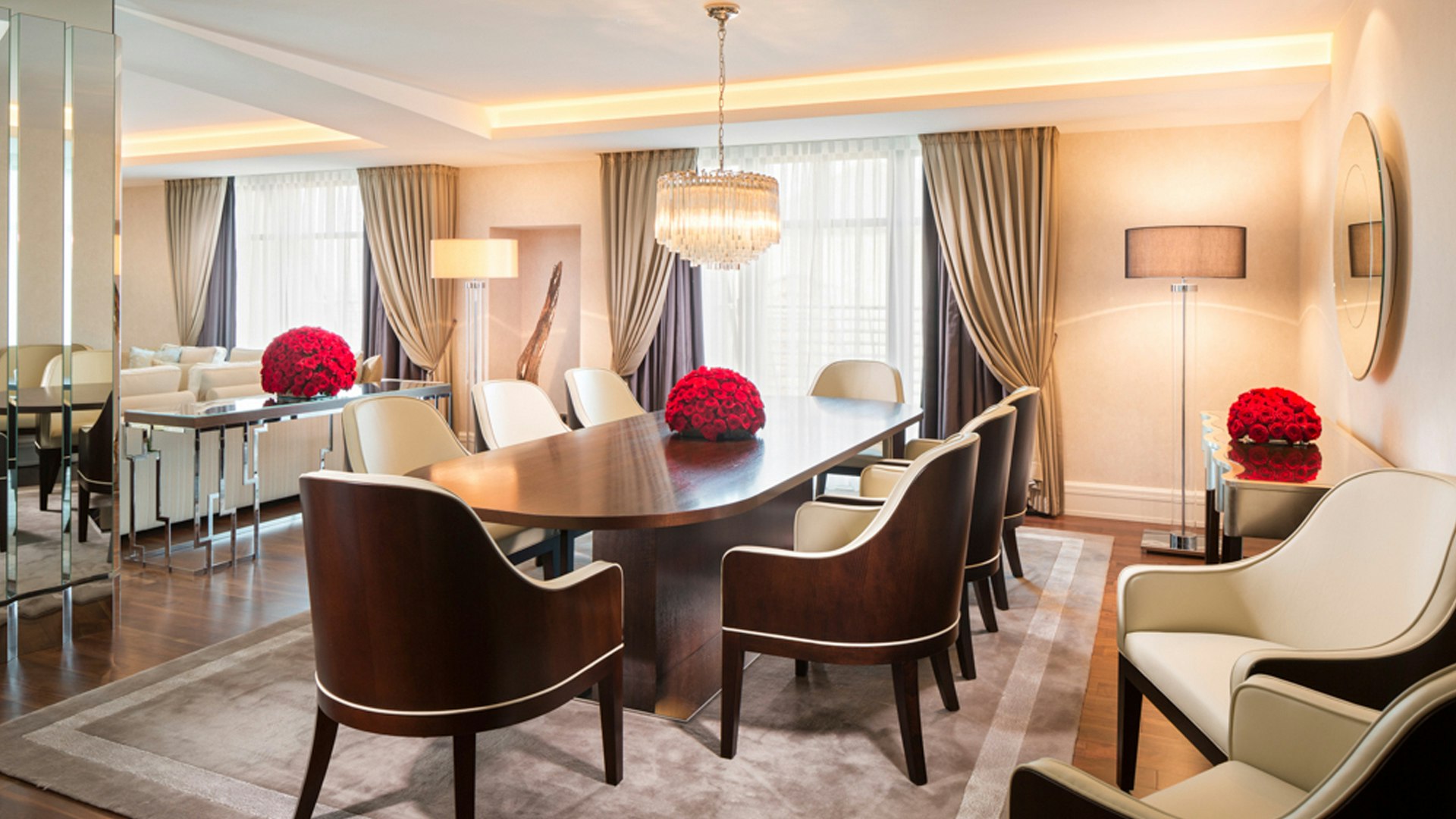 Royal Suite Dining Area Breidenbacher Hof