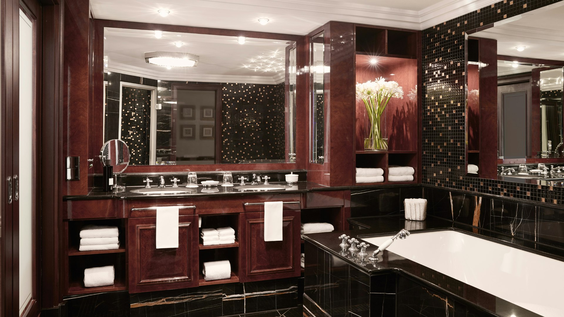 Presidential Suite Bathroom Breidenbacher Hof