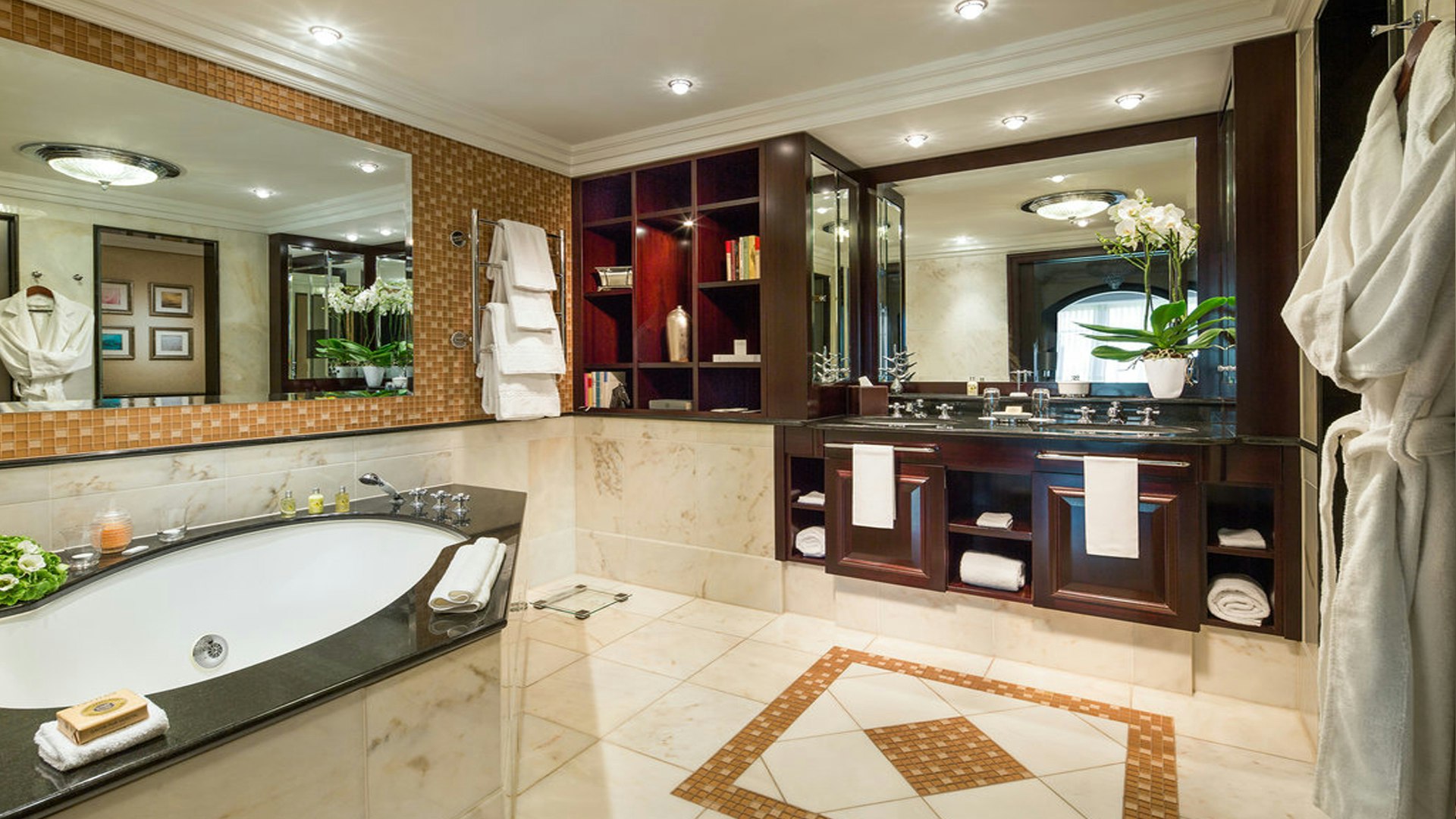 Classic Suite Bathroom Breidenbacher