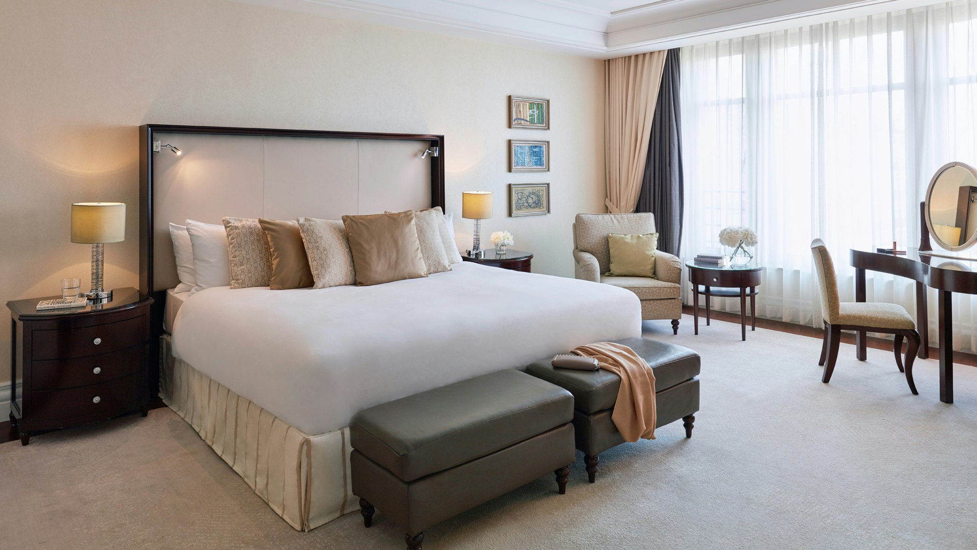 Classic Suite Bedroom Breidenbacher Hof