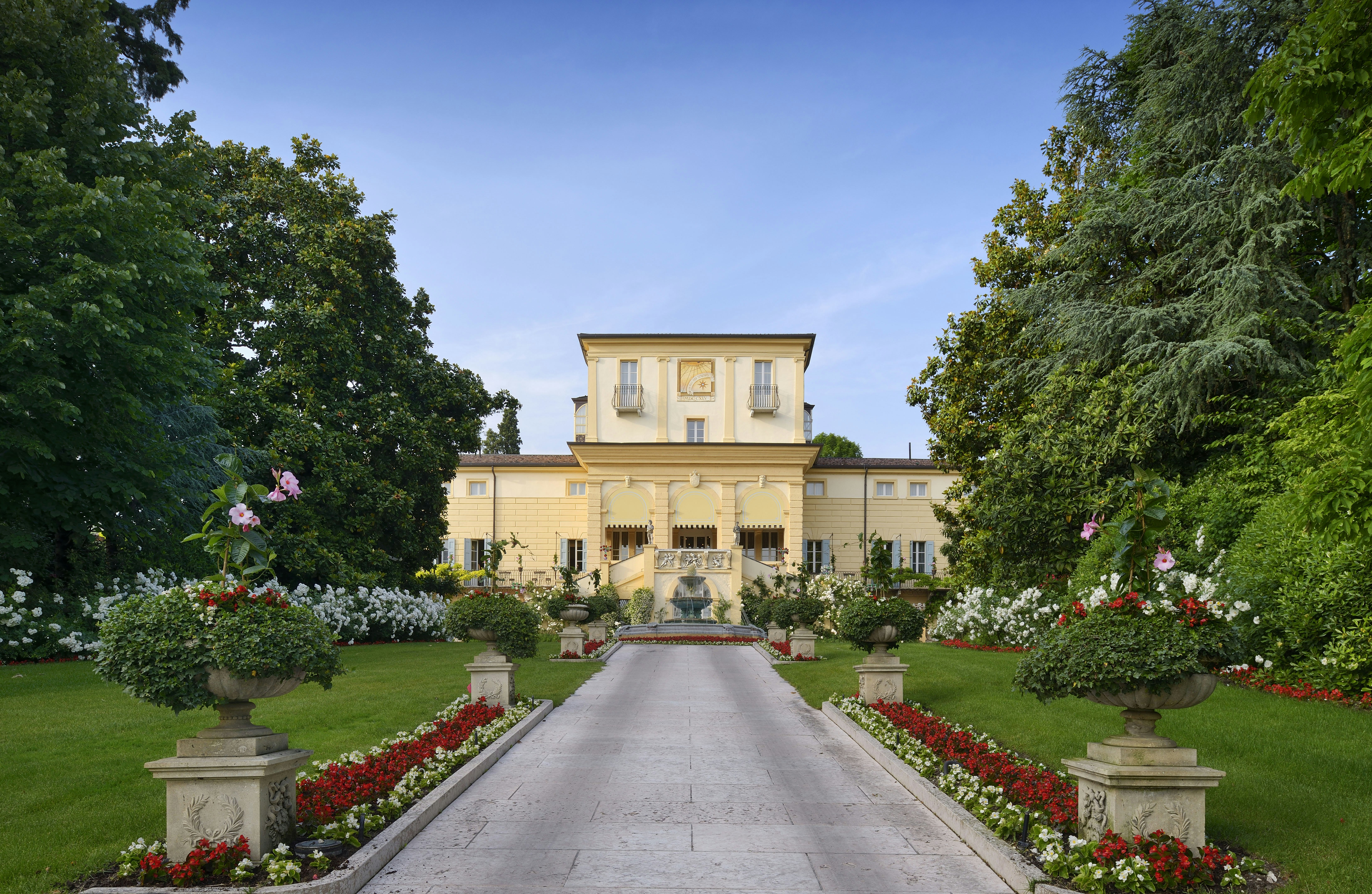 Byblos Art Hotel Villa Amist_