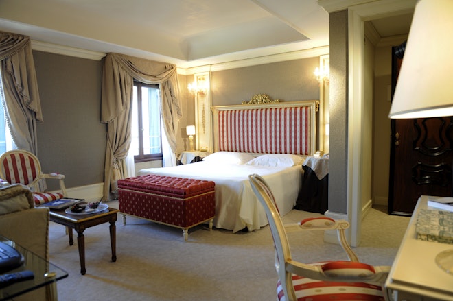 Sagredo Double - Bedroom