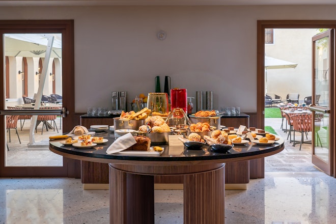 Essentia Restaurant