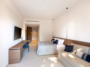 Suite Private/Sharing Pool
