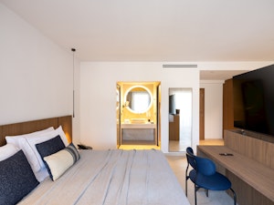 Junior Suite - Bedroom
