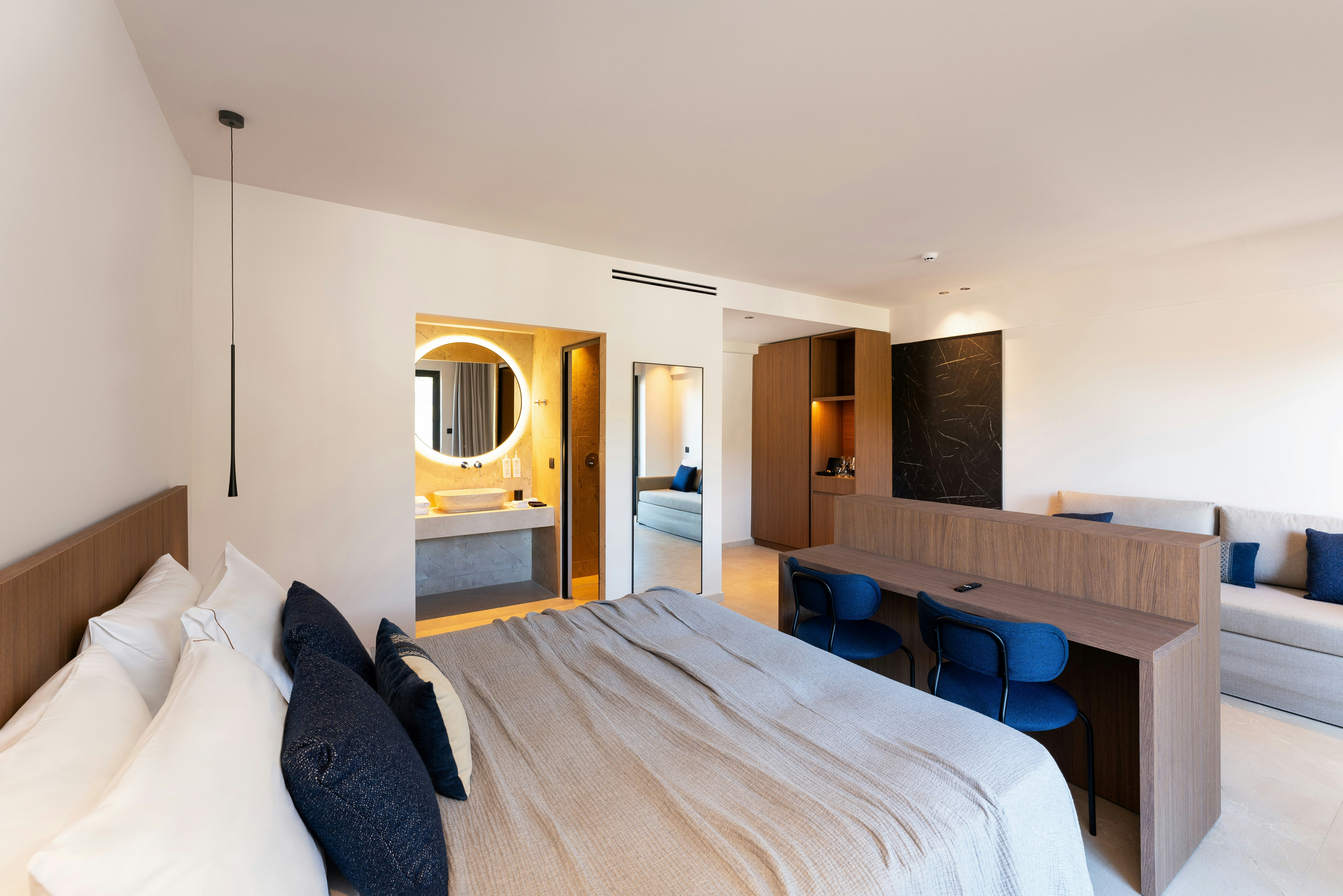 Junior Suite - Bedroom