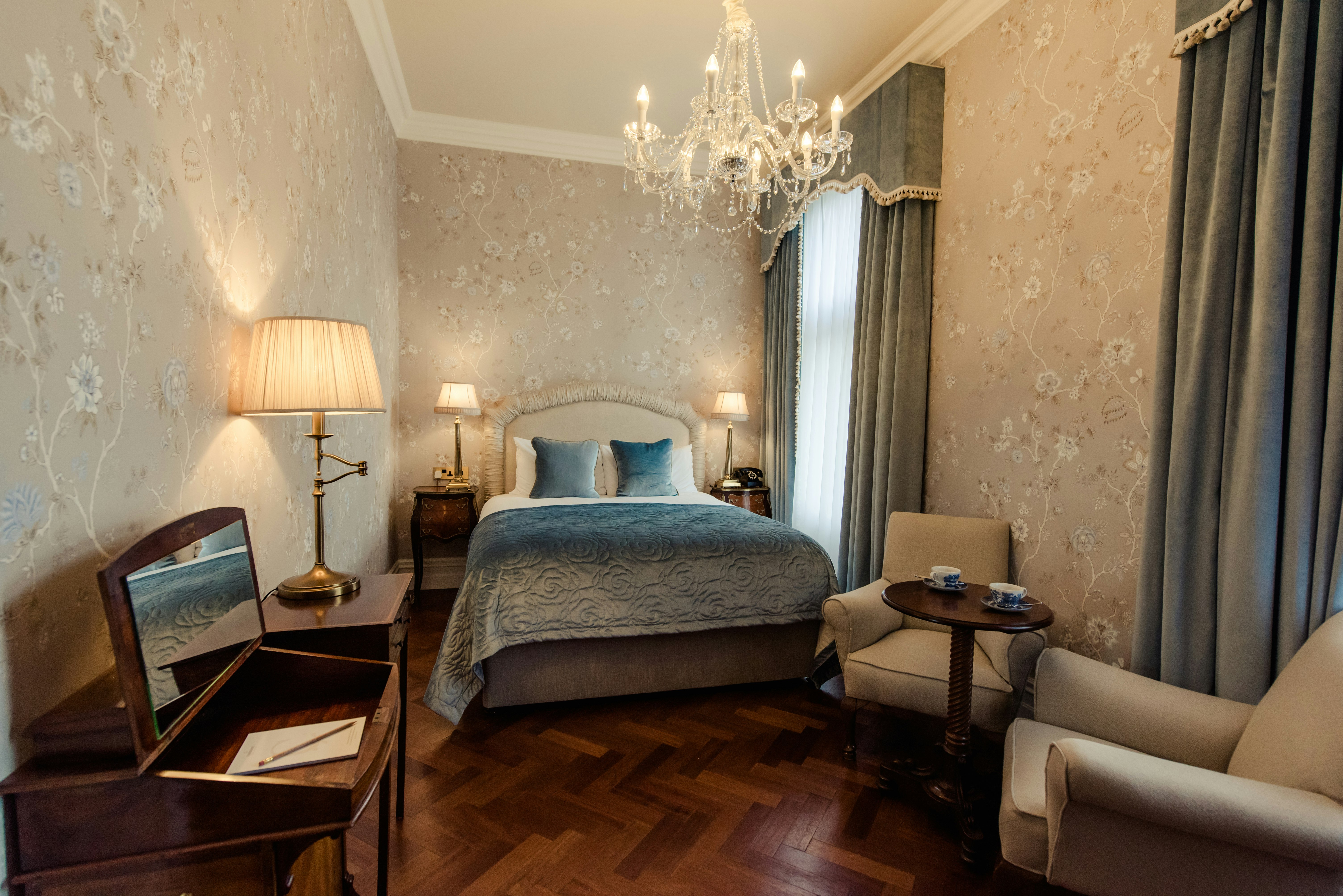 Superior Manor House Bedroom