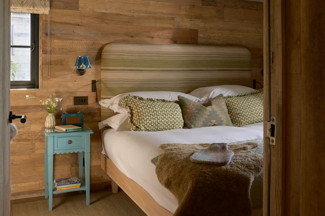 Tree House - Main Bedroom