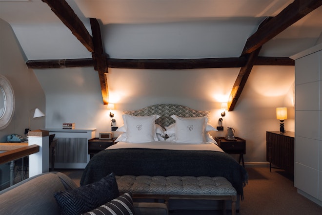 Generous - Cambridge Bedroom