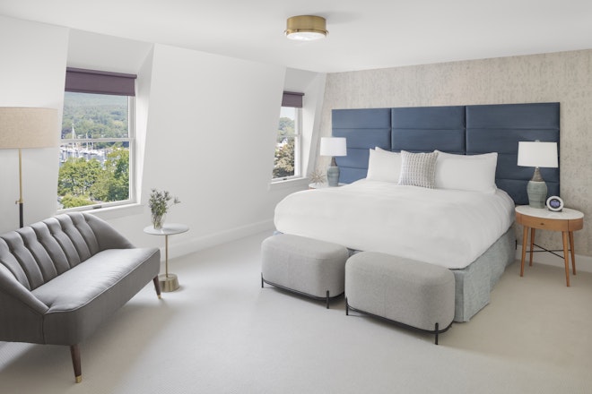 Harbor View King - Bedroom