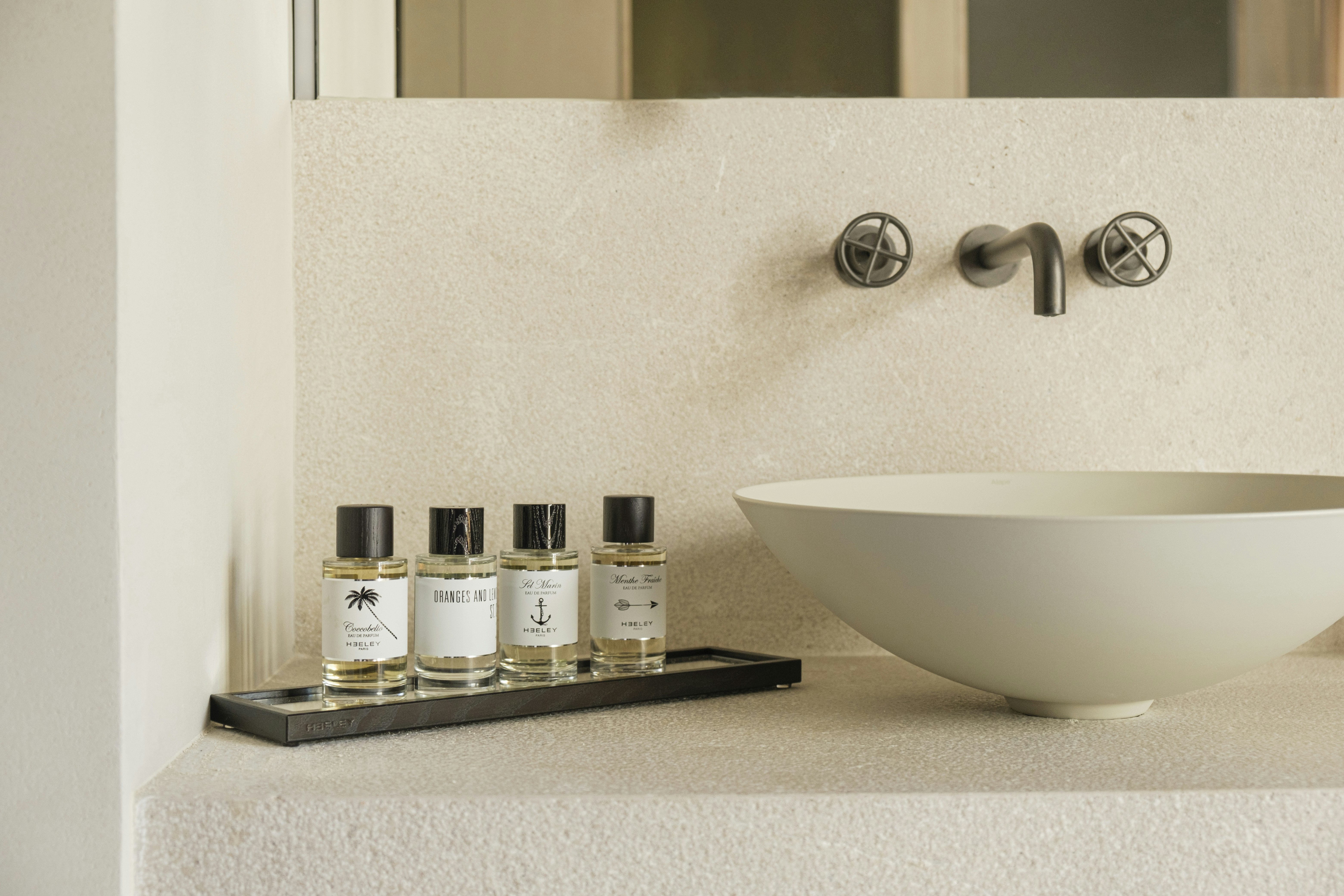 Pool Suite - Amenities