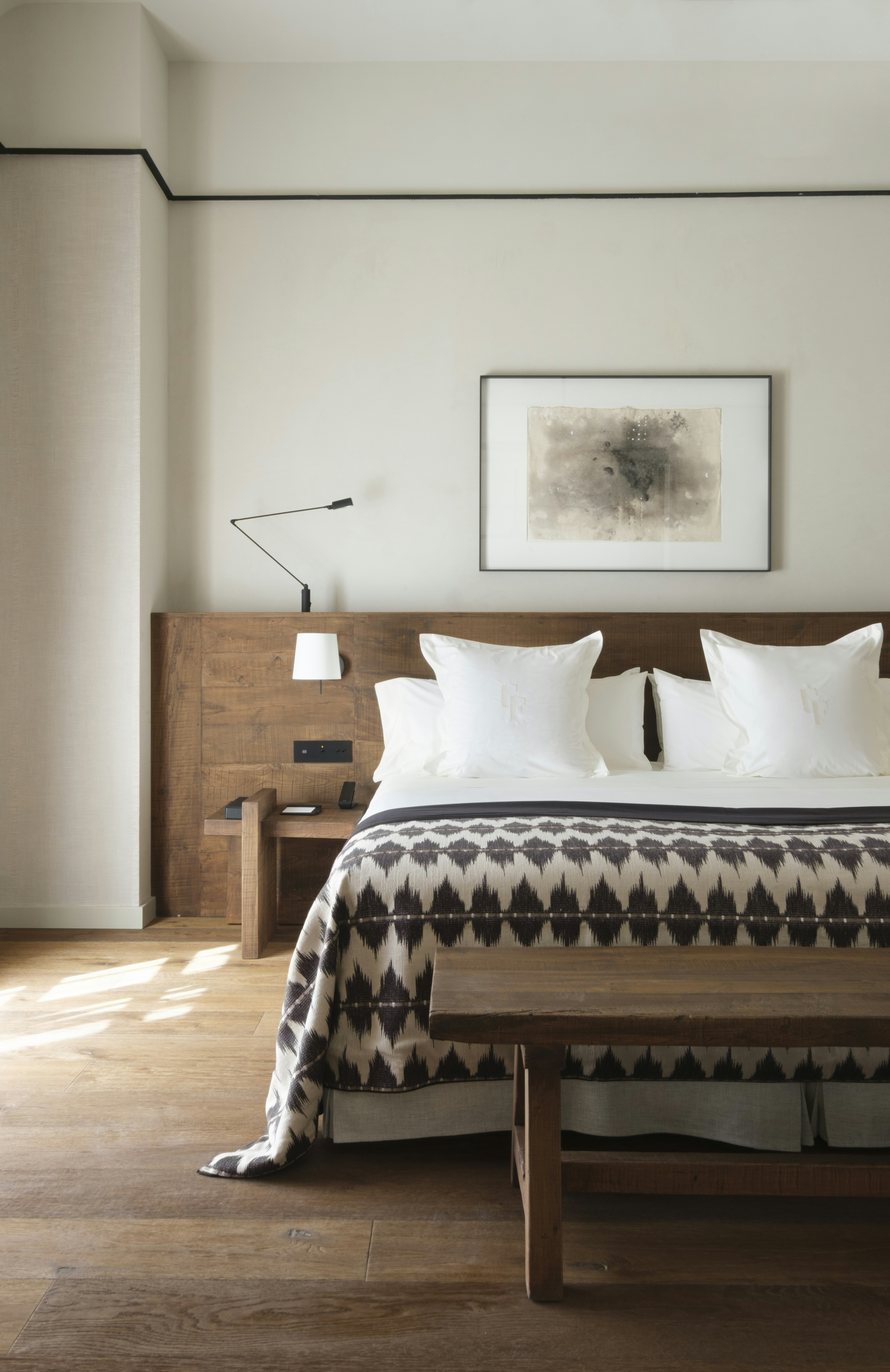 Pool Suite - Bedroom