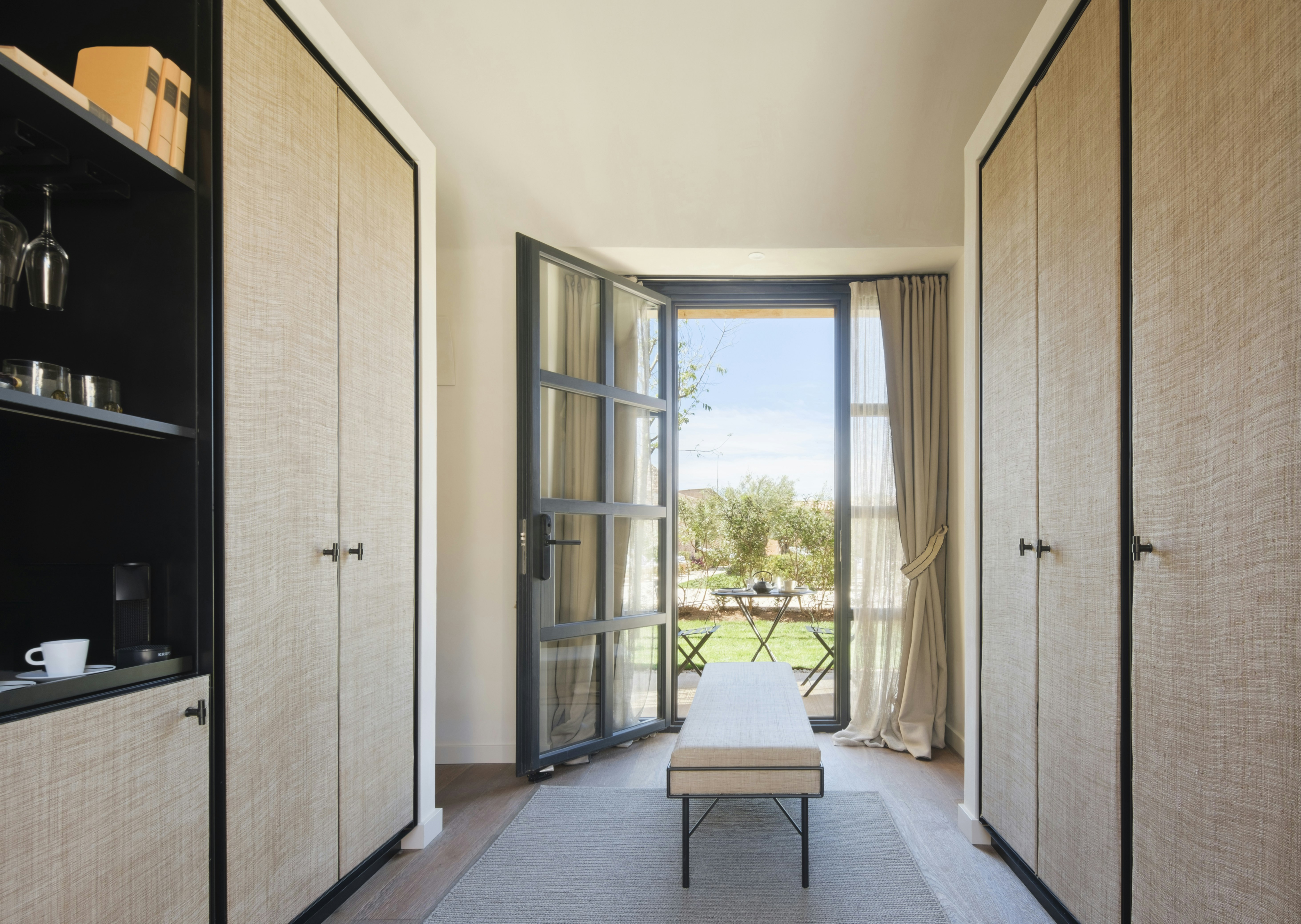 Privilege Room - Wardrobe