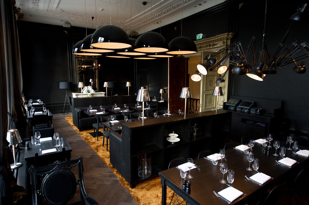 Restaurant for Breakfast and Light Food