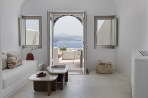 Superior Suite Plunge Pool Caldera Sea View