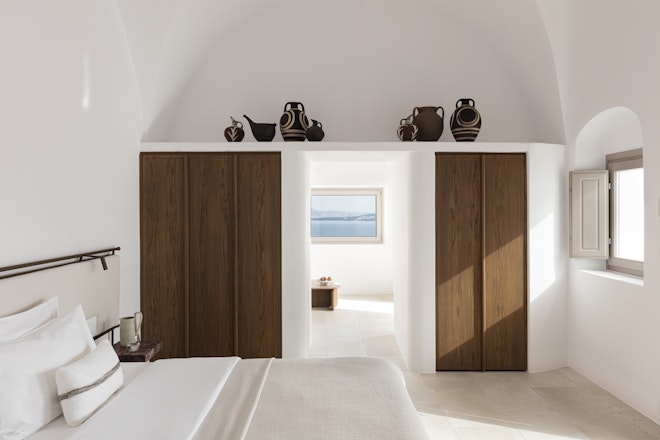 River Pool Suite