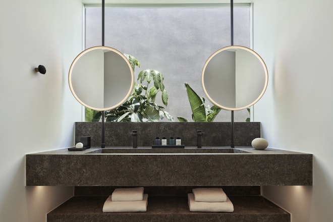 Hideaway Pool Suite - Bathroom