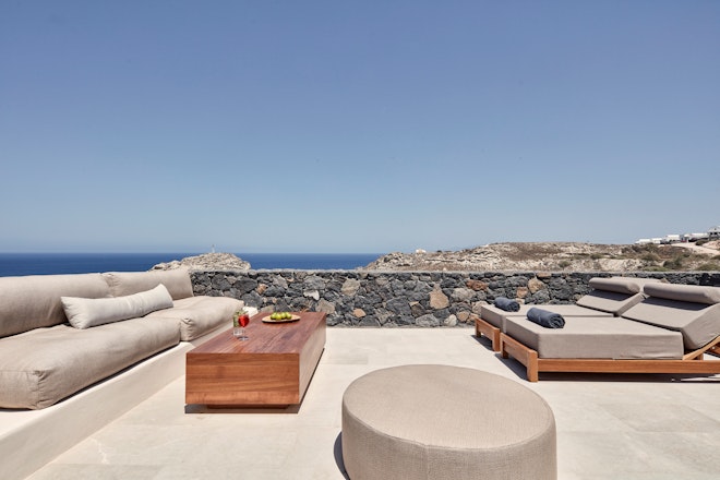 Deluxe Suite with Plunge Pool - Terrace