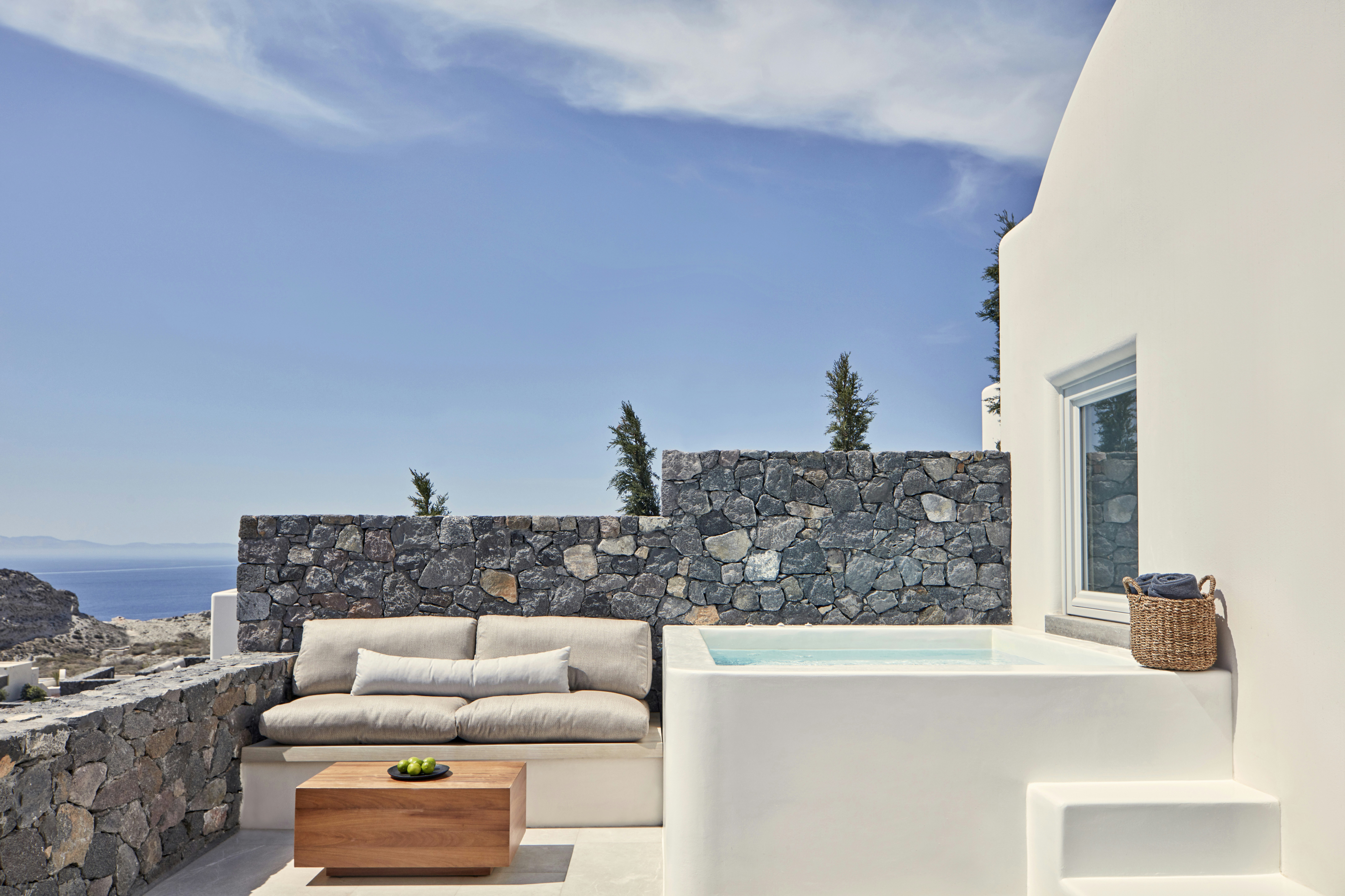 Deluxe Suite with Plunge Pool - Terrace & Plunge Pool